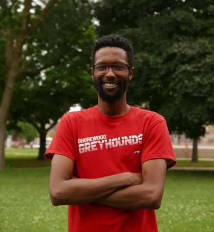 Stephone Jordan, new advisor to Ripples, gets his photo taken by features editor Shannon. He had a lot of fun getting to know the editorial staff during layout week!